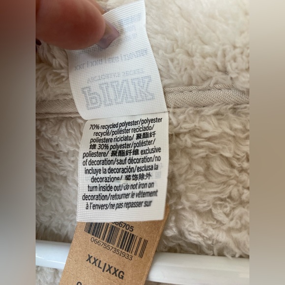 Victoria’s Secret fleece/ teddy zip jacket, size XXL - Picture 6 of 7